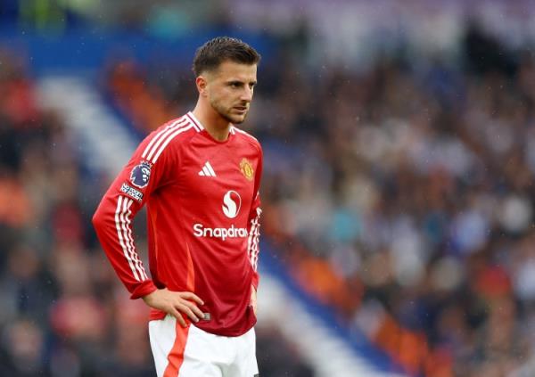 曼聯(lián)最水7號(hào)??芒特6420萬(wàn)加盟1年半1球1助，首發(fā)踢13分鐘又傷了